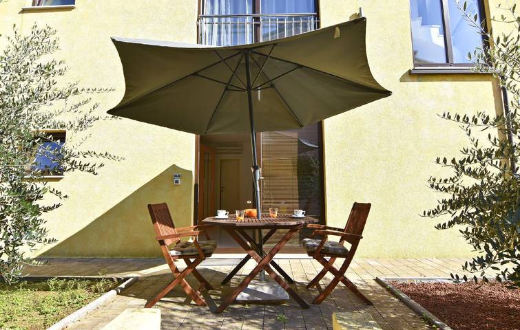 Ferienwohnung für 2 Personen, mit Whirlpool und Garten - 1