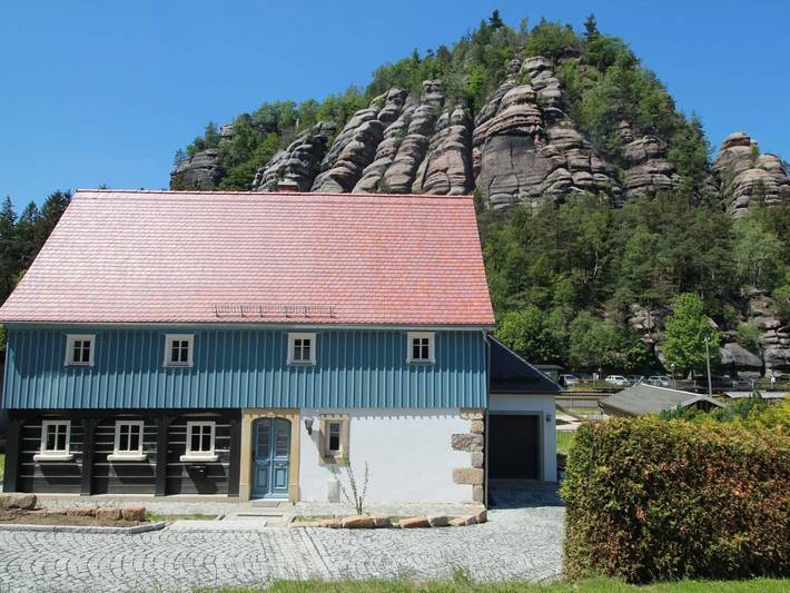 Ferienhaus für 12 Personen, mit Balkon und Terrasse sowie Garten und Sauna in Oybin - 2