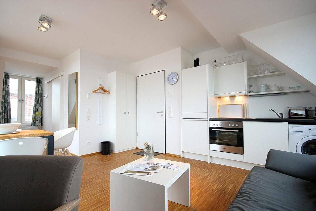 Ganze Wohnung, Hübsche 1-Zimmer Dachgeschosswohnung mit geschützter Loggia - 100 m zum Strand! in Wangerooge
