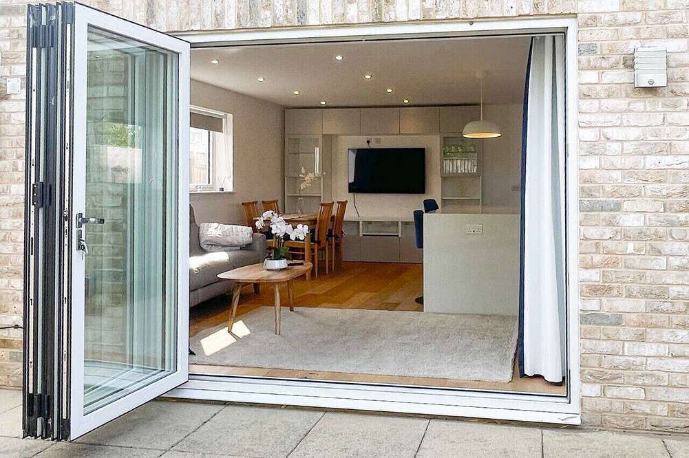 Modern Two Bedroom home in Fen Ditton village in Abbey Ward, Cambridge