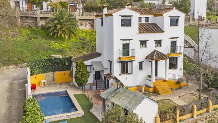 Casa rural para 18 personas, con terraza además de jardín y piscina, Se admiten mascotas en Jimera de Líbar - 2