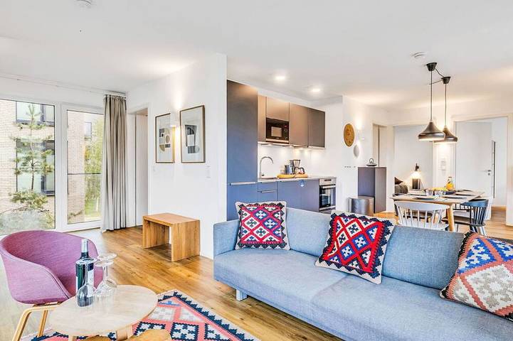 Ferienwohnung für 6 Personen, mit Pool und Balkon sowie Whirlpool, mit Haustier in Lembruch