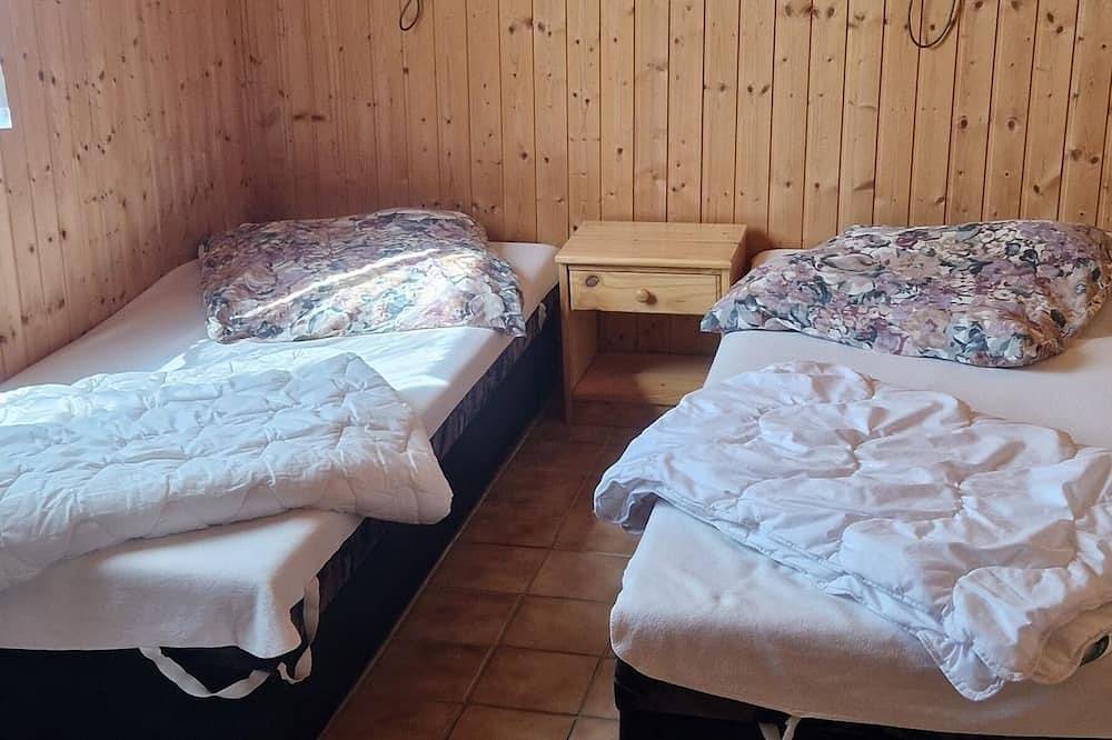 Ueckermünde, strandnah,am Wald-rechte Seite des Hauses in Ueckermünde, Vorpommern Greifswald