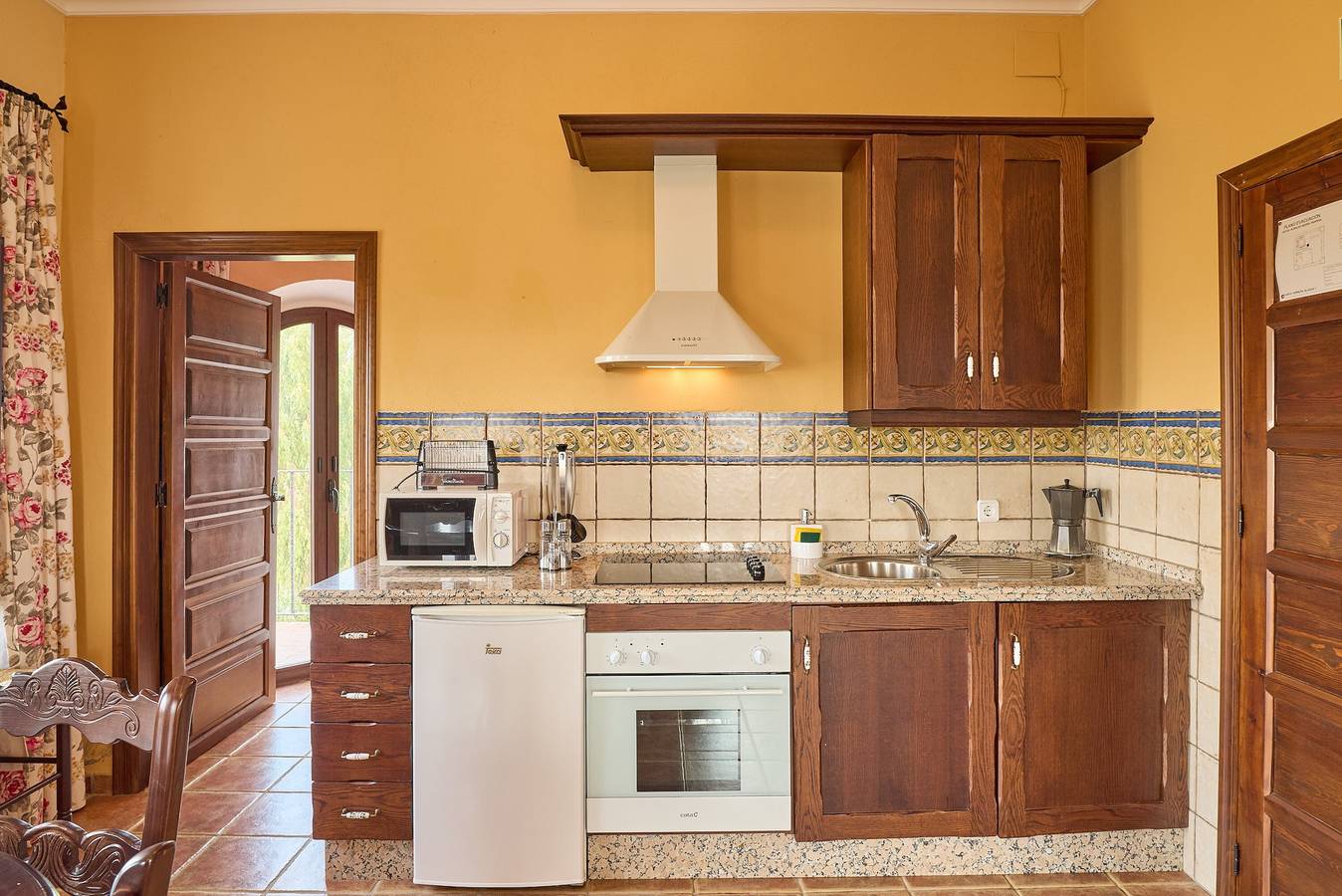 Ganze Wohnung, Ferienwohnung 'Alheli' mit Balkon, Wi-Fi und Klimaanlage in Valsequillo, Córdoba Provinz