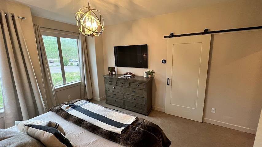 Villa for 10 people, with pool and yard as well as balcony in Colorado