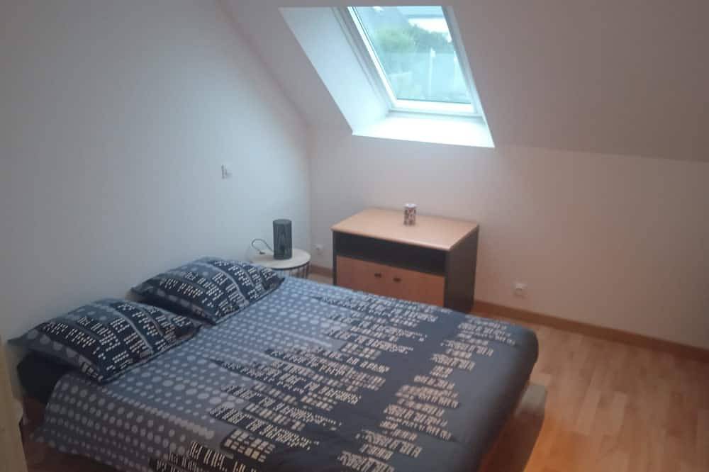 Fully renovated country house in Saint-Julien (Côtes-d'Armor), Côtes-d'Armor