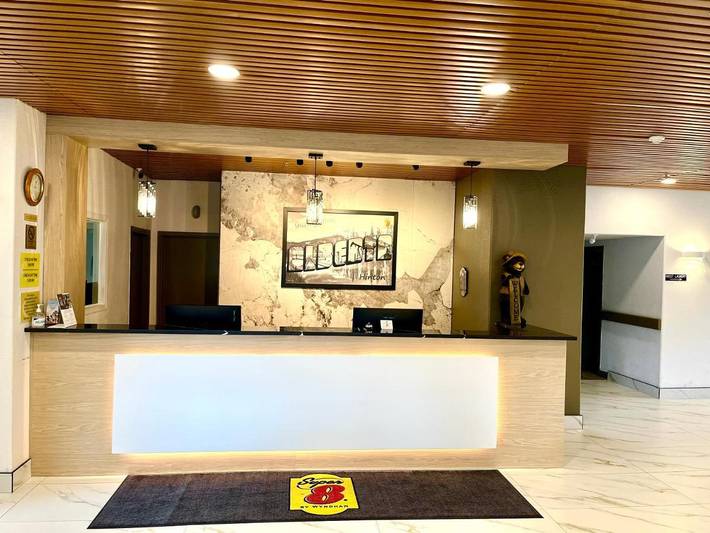 Hôtel pour 4 personnes, avec vue et piscine