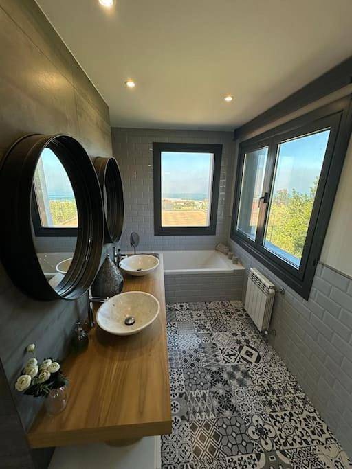 Apartamento entero, Three-Bedroom House in Praia Patos (Nigrán), Nigrán