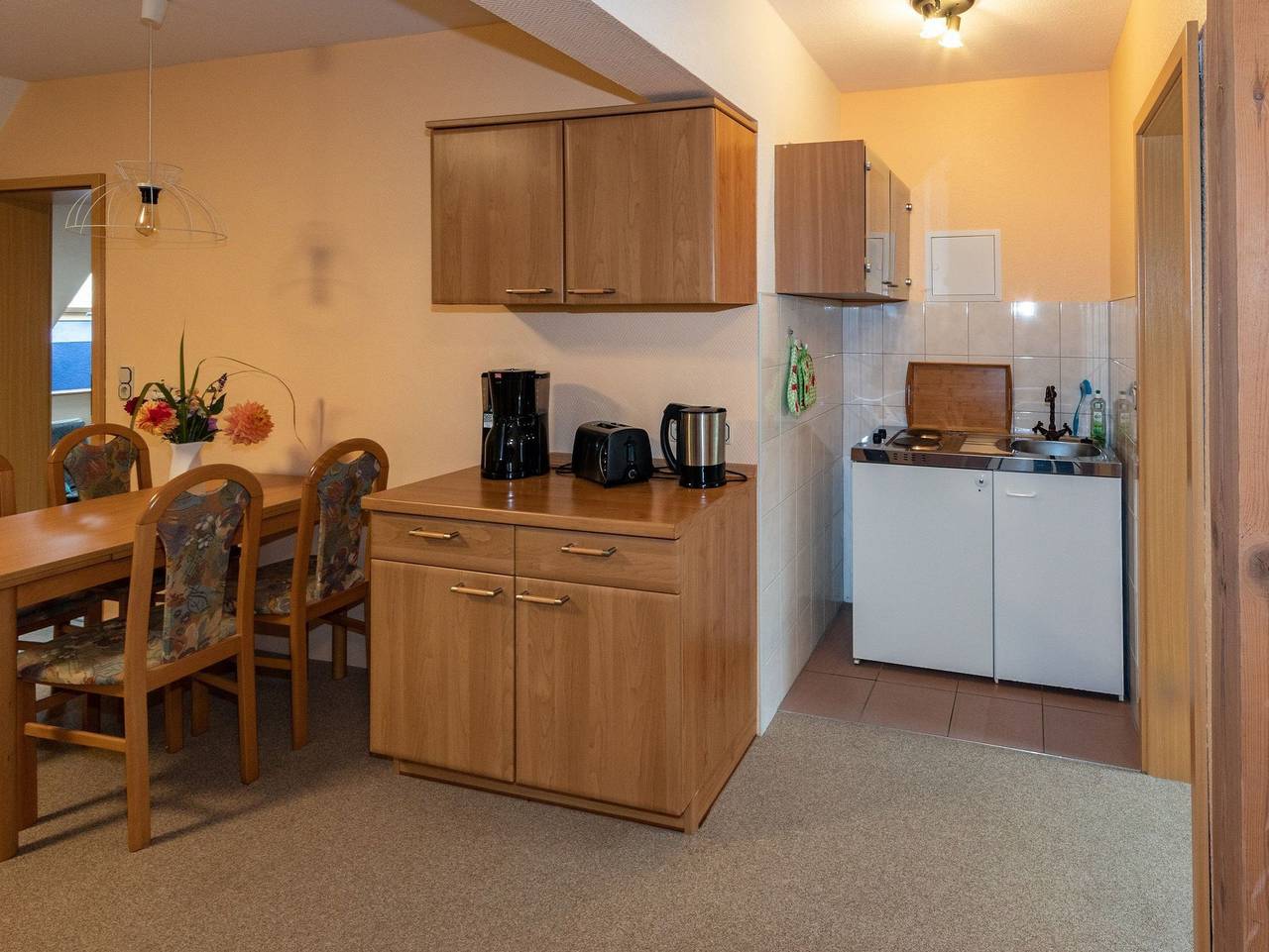 Ganze Ferienwohnung, Zimmermanns Ferienhof - Fewo Erle, komb. Wohn-/Sz/Küchenz., Du/Wc (1 Sz im Dg ) in Werben, Lausitz