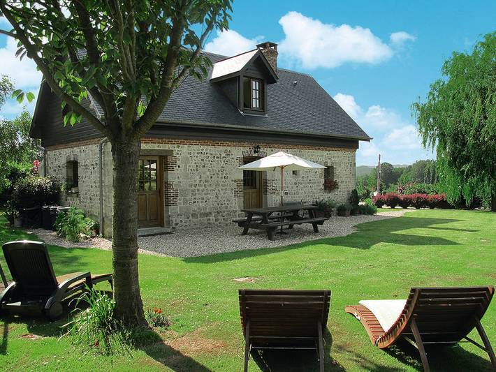 Gîte pour 6 personnes, avec terrasse et jardin à Bec-de-Mortagne