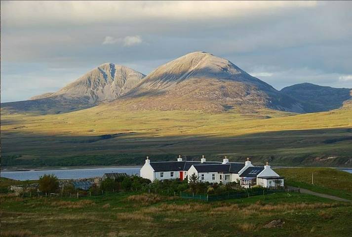 Cottage for 6 people, with garden, with pets on Islay