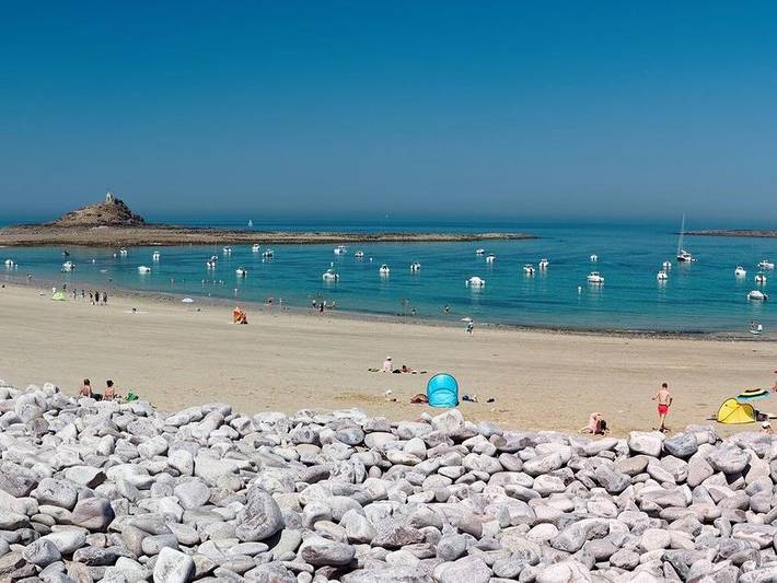Camping pour 5 personnes, avec bassin pour enfant