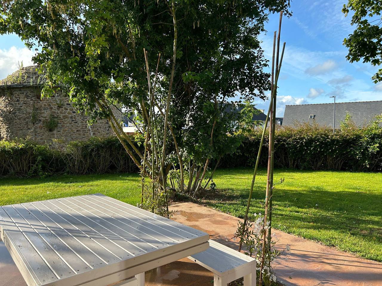 Appartement entier, Appartement de vacances "Au P'tit Colombier" avec terrasse privée et jardin partagé in Hillion, Côte de Goëlo