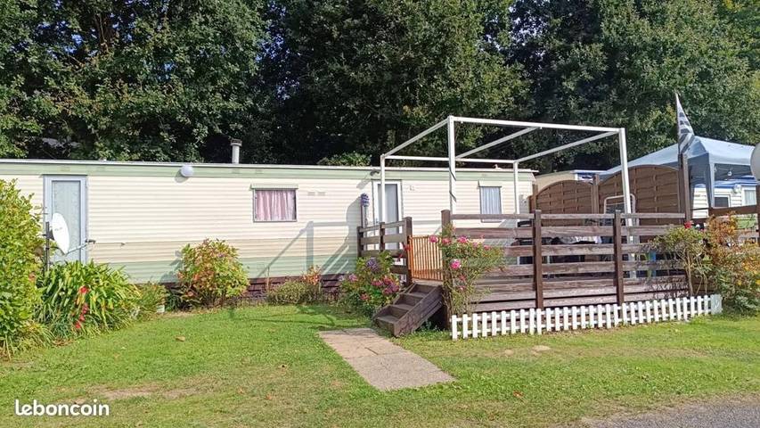 Camping pour 4 personnes, avec jardin et piscine