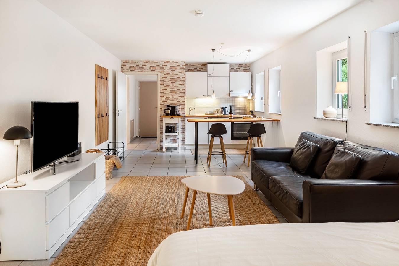 Ganzes Studio, Einzimmerapartment 'Ferienwohnung Vino9' mit privatem Garten und Wlan in Vogtsburg - Oberrotweil, Vogtsburg im Kaiserstuhl