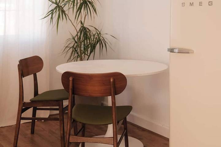 Glamping for 6 people in London