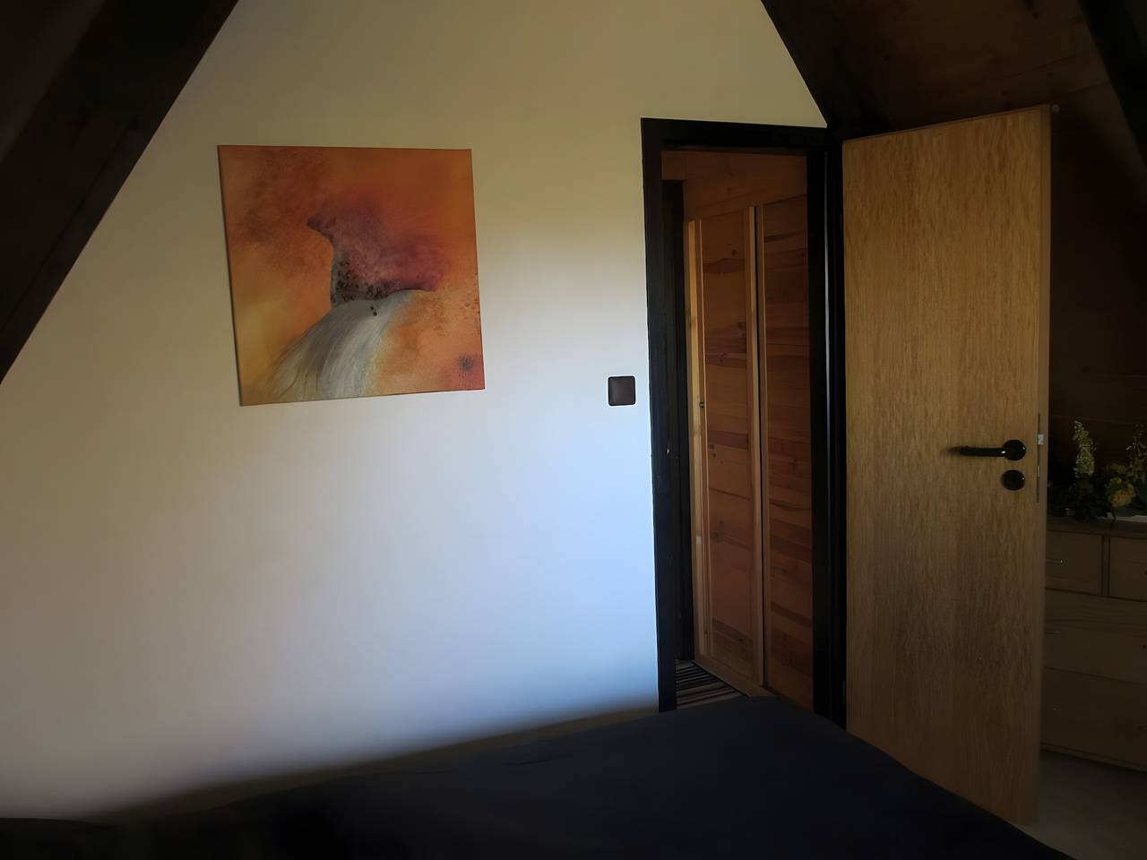 Holiday Home 'Haus Malerwinkel' with Private Terrace, Garden, and Wi-Fi in Burhave, Butjadingen
