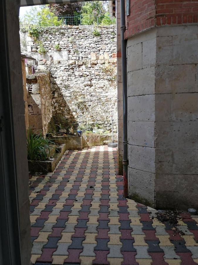 Gîte pour 4 personnes, avec terrasse à Nontron - 3