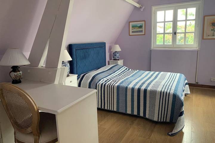 Location de vacances pour 6 personnes, avec terrasse et jardin à Clamart - 3