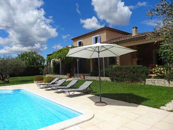 Villa pour 12 personnes, avec Terrasse et Piscine à Velleron