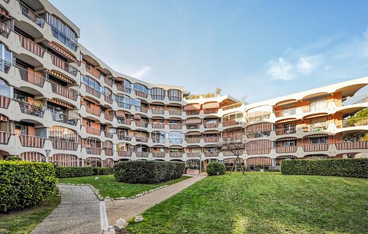 Gîte pour 4 personnes, avec piscine et terrasse à Mandelieu-la-Napoule - 2