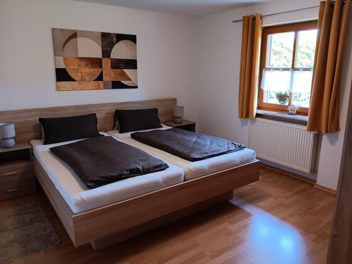 Ferienwohnung für 5 Personen, mit Balkon und Balkon/Terrasse sowie Garten in Lam