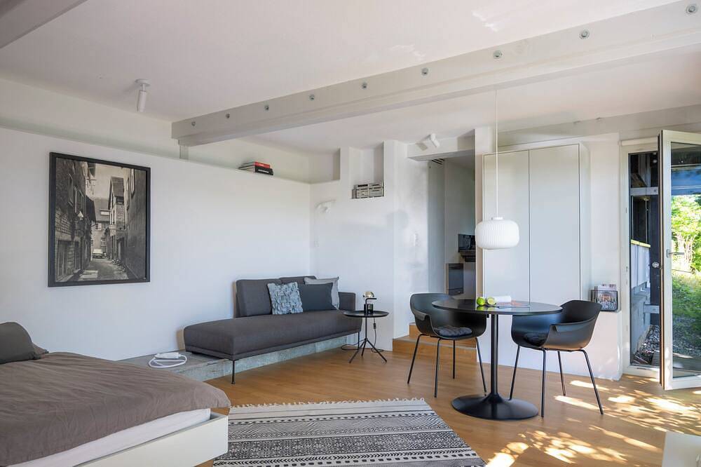 Ganze Wohnung, ArchiStudio: Nachhaltiges Architektur-Studio am Bodensee mit Panoramablick in Sipplingen, Region Bodensee-Oberschwaben