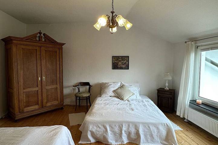Ganze Wohnung, Ferienwohnung Regilturm im Herzen von Fritzlar mit Balkon und Gartennutzung in Fritzlar, Schwalm-Eder-Kreis