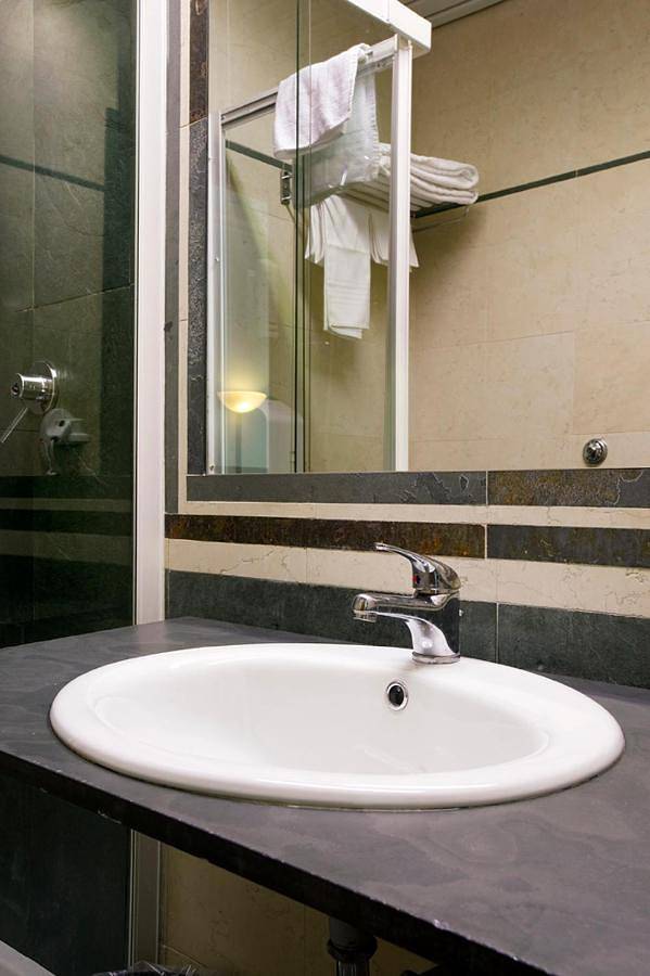 Hôtel pour 2 personnes, avec jardin dans Ostie - 3