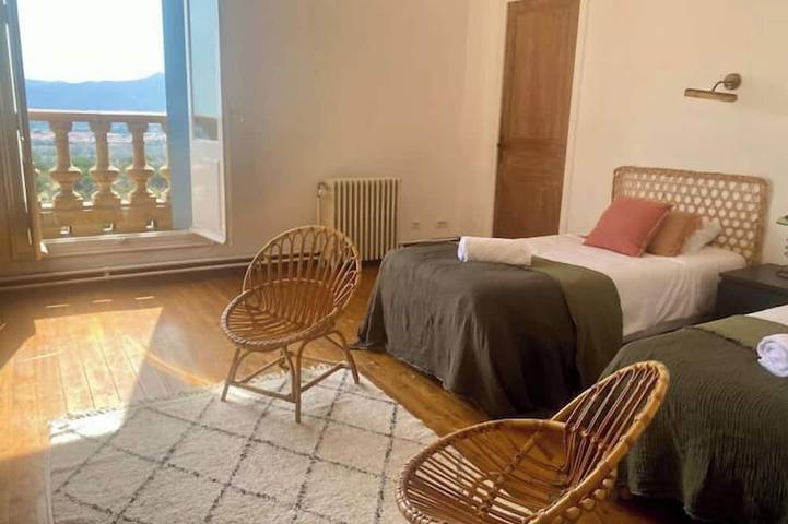 Château pour 10 personnes, avec jardin dans les Pyrénées-Orientales - 4