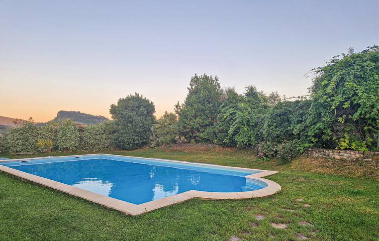 Moderne Wohnung mit Pool und Terrasse in der Nähe von Camporosso in Camporosso, Ligurische Alpen
