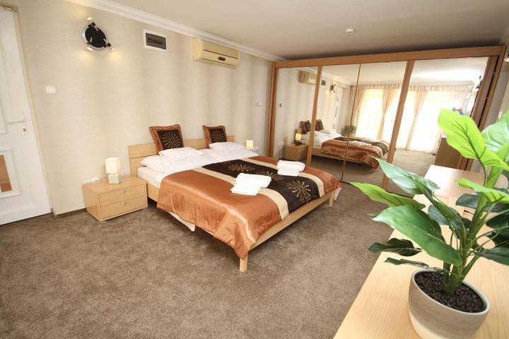 Gîte pour 2 personnes, avec sauna et jardin ainsi que piscine et vue à Tatabánya - 2