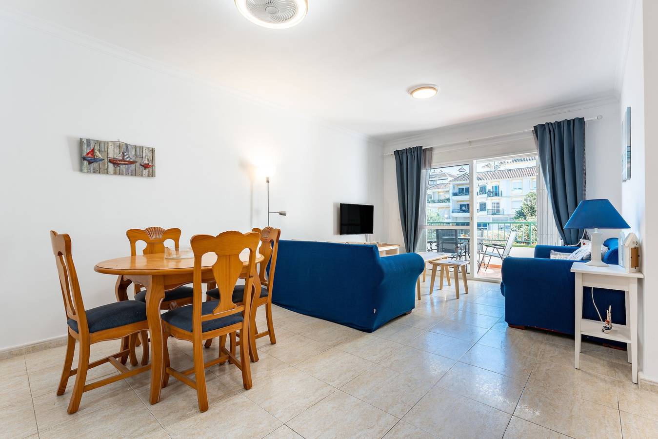 Entire apartment, Apartment '234 Parque Playa La Cala' with Shared Pool, Wi-Fi and Air Conditioning in La Cala de Mijas, Mijas