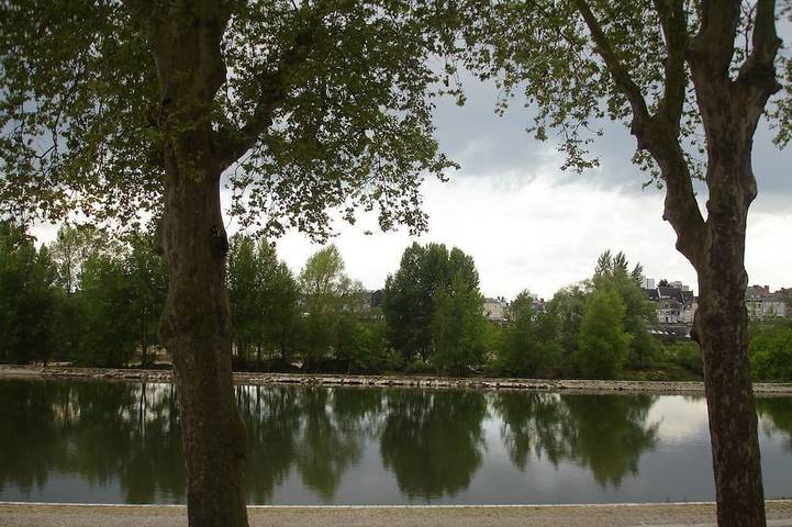 Appartement de vacances pour 4 personnes, avec terrasse à Orléans