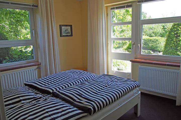 Ferienwohnung für 6 Personen, mit Terrasse und Whirlpool sowie Garten in Eutin - 3