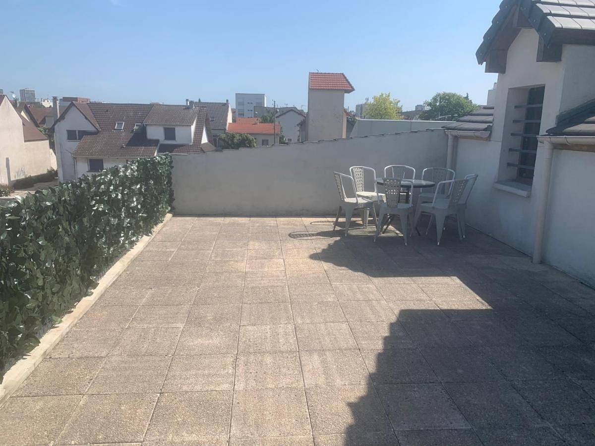 Appartement entier, Appartement en zone pavillonnaire in Bobigny, Seine-Saint-Denis