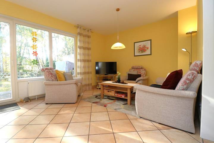 Ferienhaus für 6 Personen, mit Garten in Dierhagen - 2