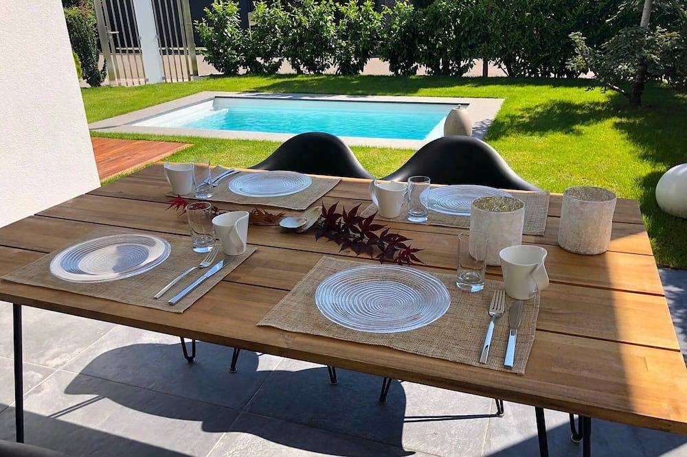 Ganze Wohnung, La Vigna - Living - mit exclusivem aussen Pool und Sauna in Weil am Rhein, Südschwarzwald