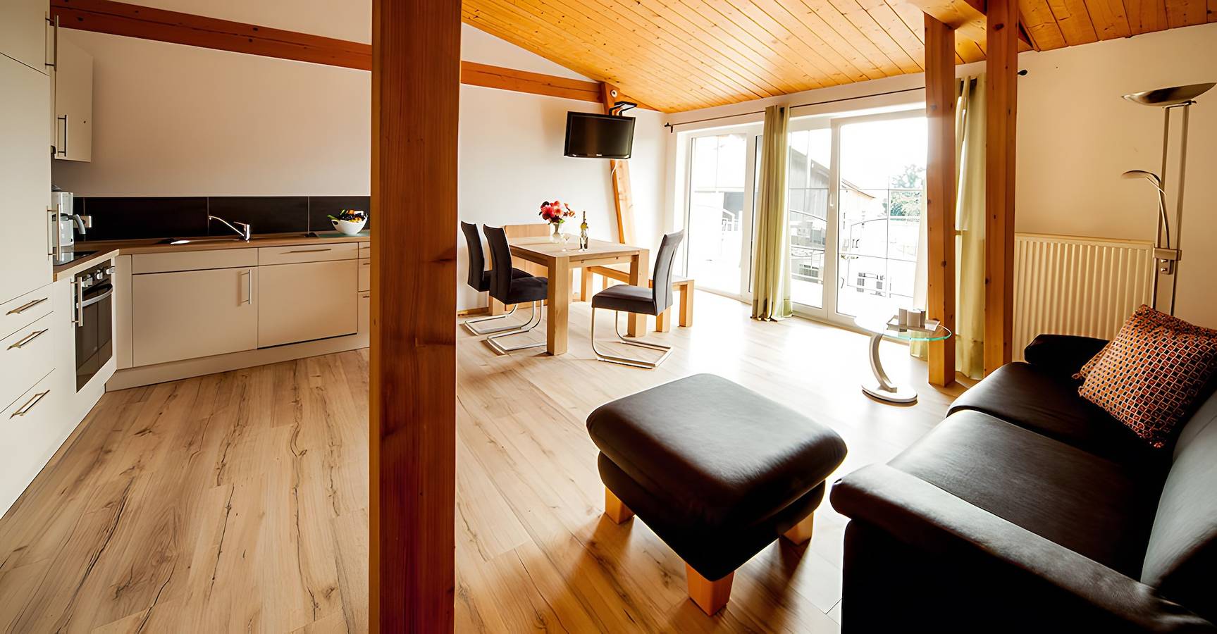 Ganzes Studio, Apartment '30qm, 1 Wohn-Schlafraum' mit Balkon und Wlan in Radolfzell am Bodensee, Landkreis Konstanz