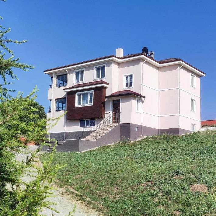Chalet para 12 personas, con jardín además de vistas al lago y vistas - 1