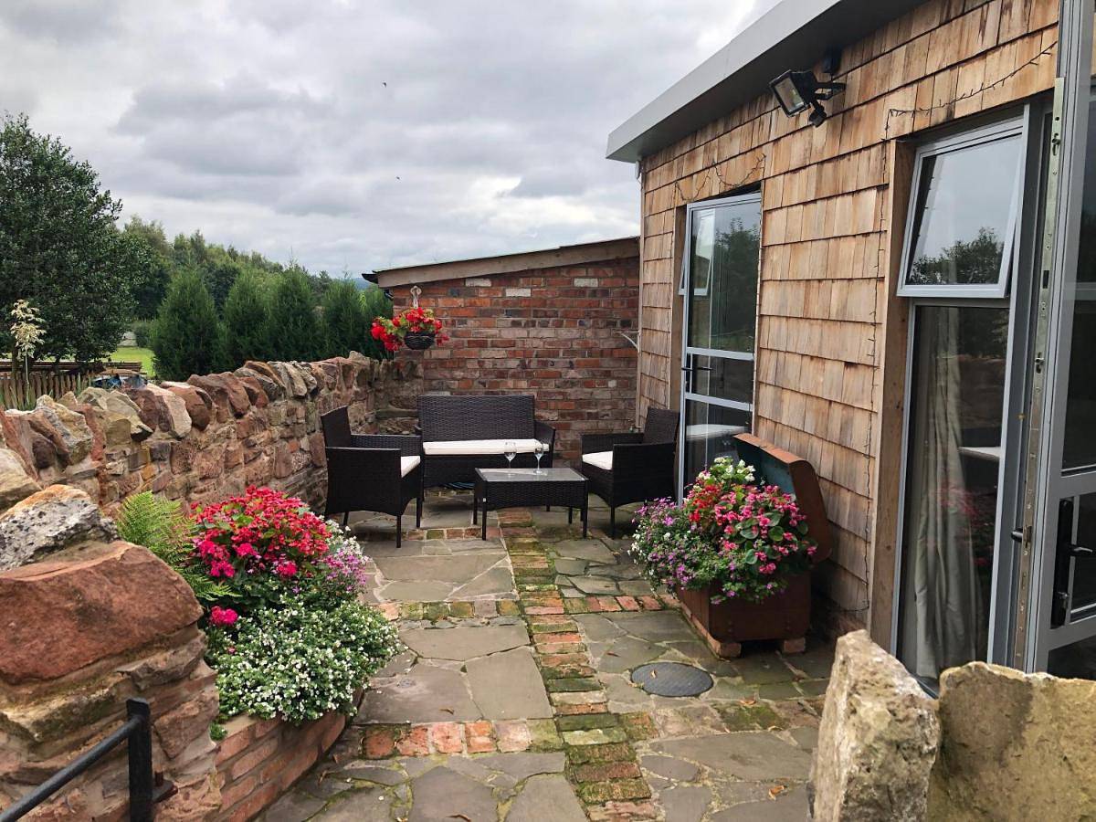 No 2 Pine Tree Lodge in Bridgnorth, Shropshire