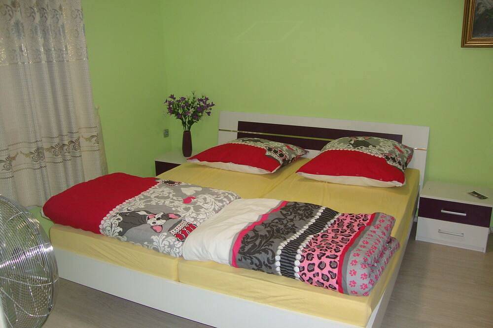 Ganze Wohnung, Ferienwohnung in zentraler Lage in der Lutherstadt in Lutherstadt Eisleben, Eisleben