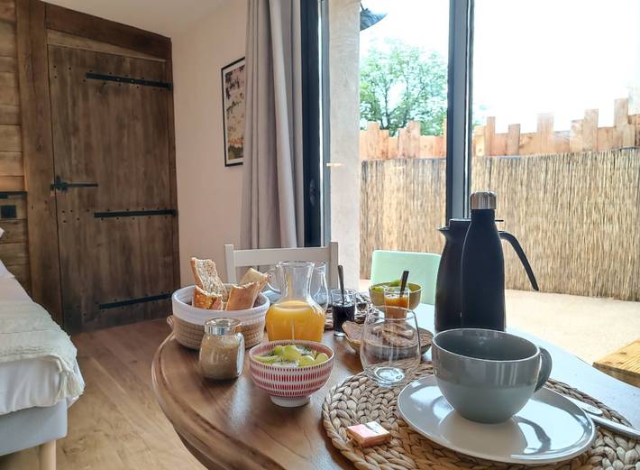 Chambre d’hôte pour 2 personnes, avec jacuzzi et terrasse dans le Lot - 4