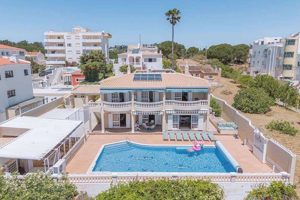 Luxus Villa mit bester Meeraussicht in Lagos, Meia Praia, 6 Zimmer, 12 Personen. in São Sebastião, Lagos