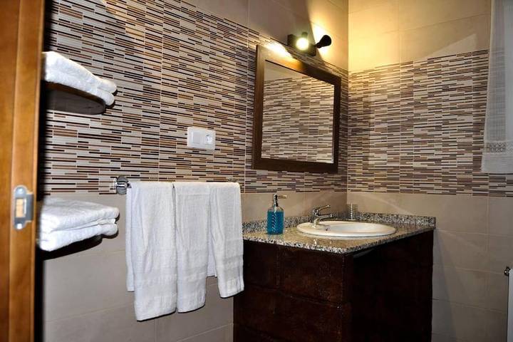 Casa rural para 8 personas, con terraza además de jardín y piscina en Pozo Alcón - 3