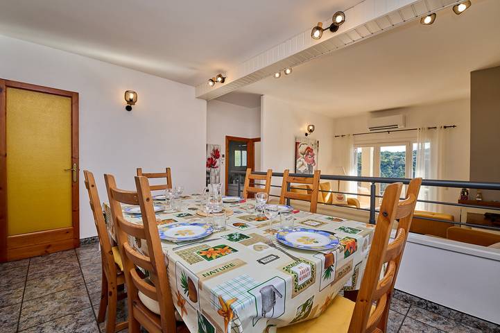 Casa rural para 8 personas, con jardín y terraza en Selva - 4