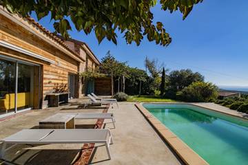 Maison De Vacances pour 8 Personnes dans Monacia-d'Aullène, Corse-du-Sud, Photo 2