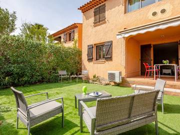 Gîte pour 4 personnes, avec terrasse et jardin à Sainte-Maxime