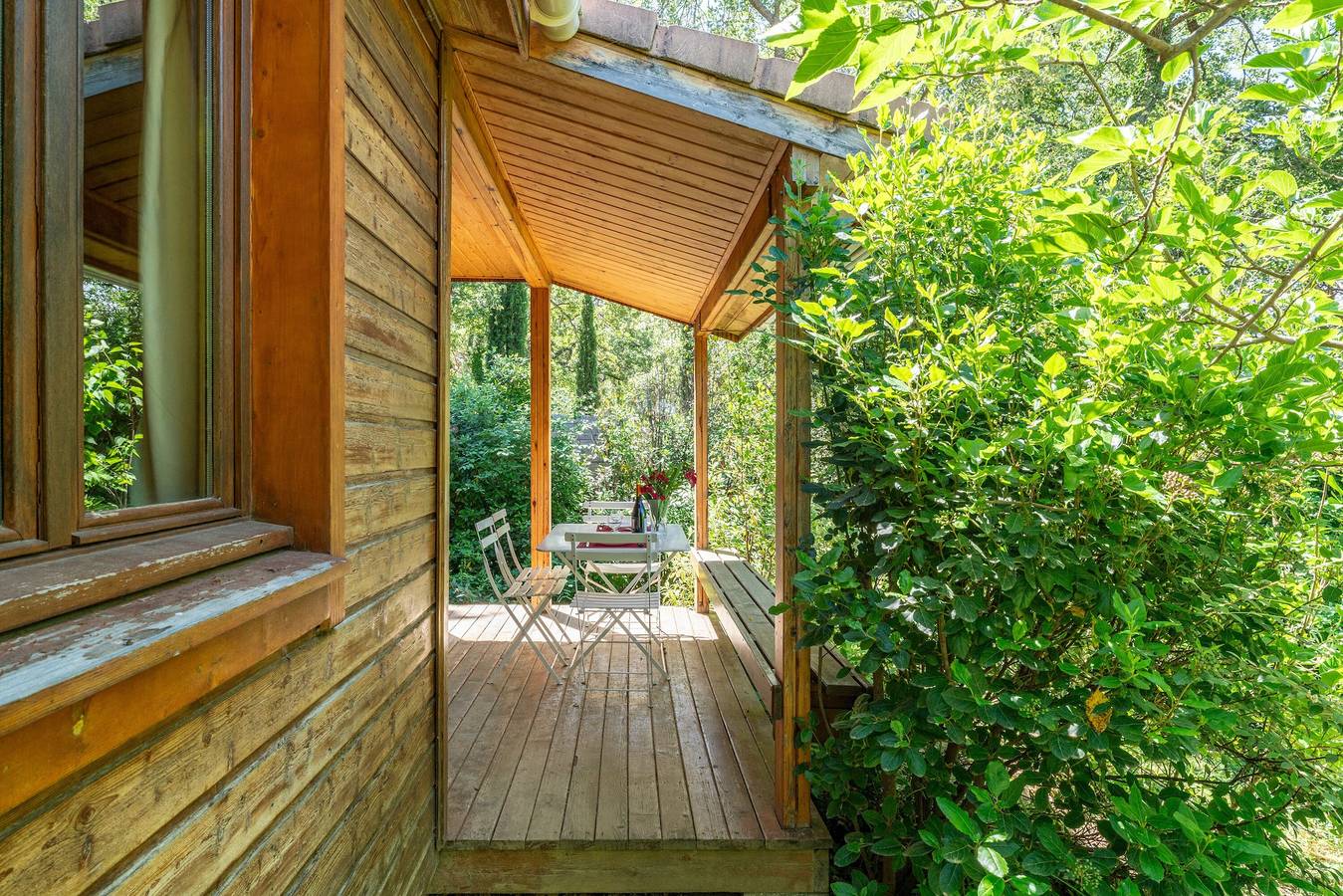 Chalet 'Gite Lavande' mit Gemeinschaftspool, privater Terrasse und Wlan in Mirabel-aux-Baronnies, Nyons und Umgebung