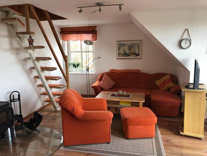 Ferienwohnung für 5 Personen, mit Balkon und Terrasse sowie Garten und Seeblick in Garz/Rügen - 2